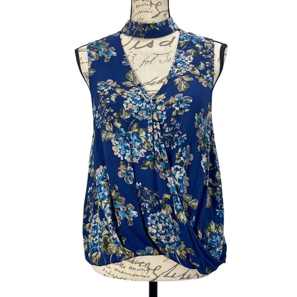 En Creme Women's Blue Floral Keyhole Halter Neck Faux-Wrap Blouse Top Size Small - Picture 1 of 8